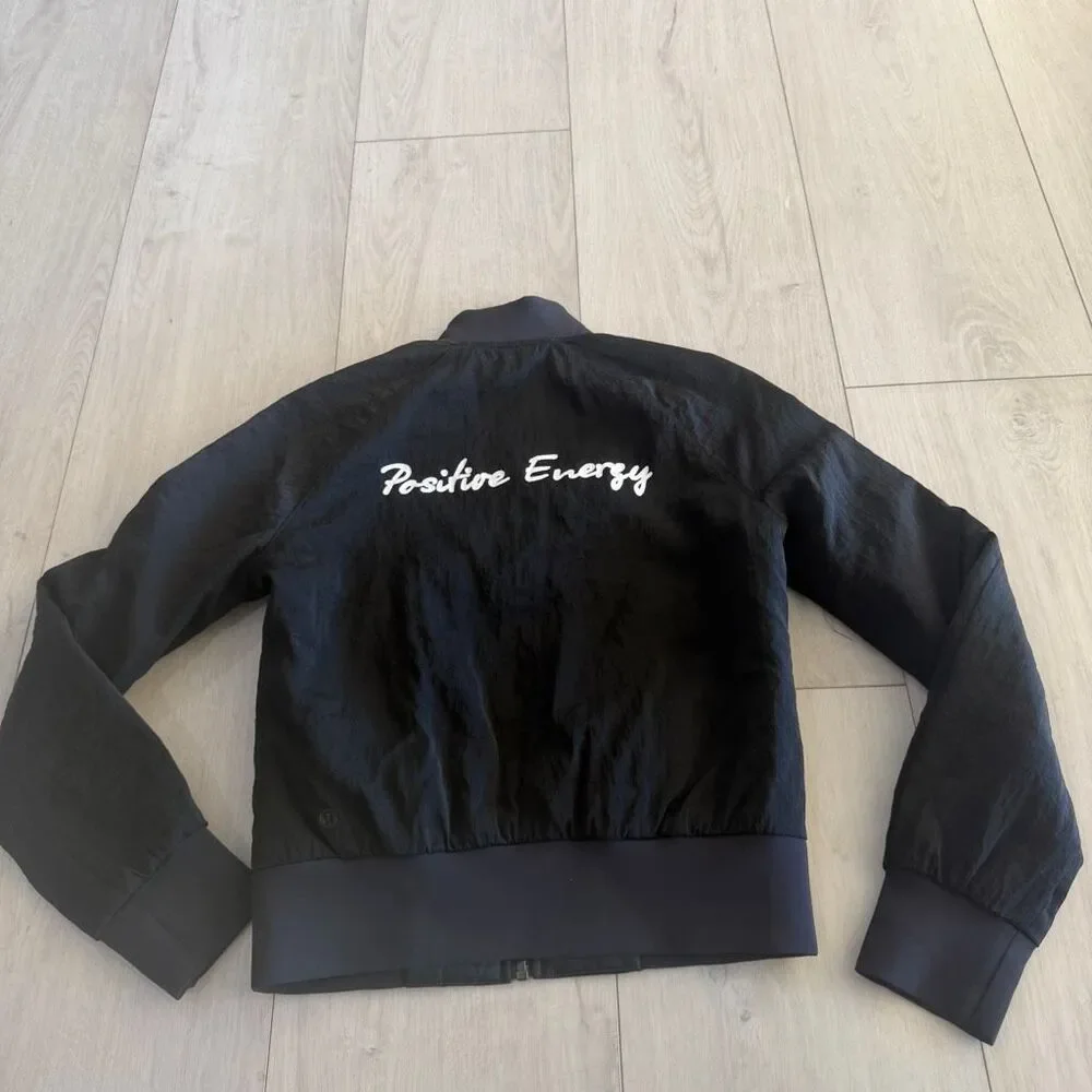 Lululemon women’s black jacket size 2